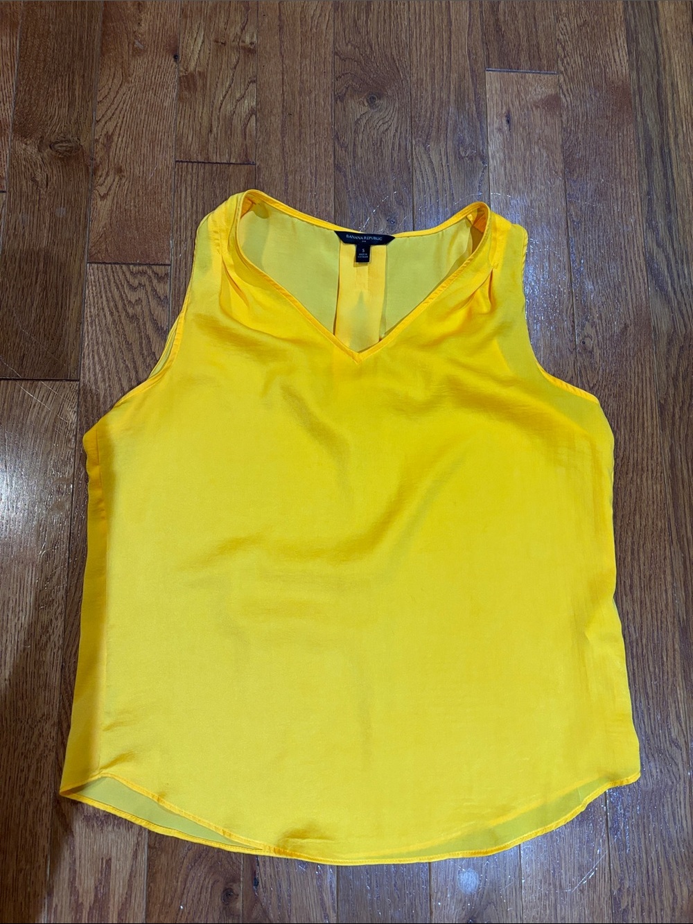 Banana Republic Bright Yellow V-Neck Sleeveless Camisole